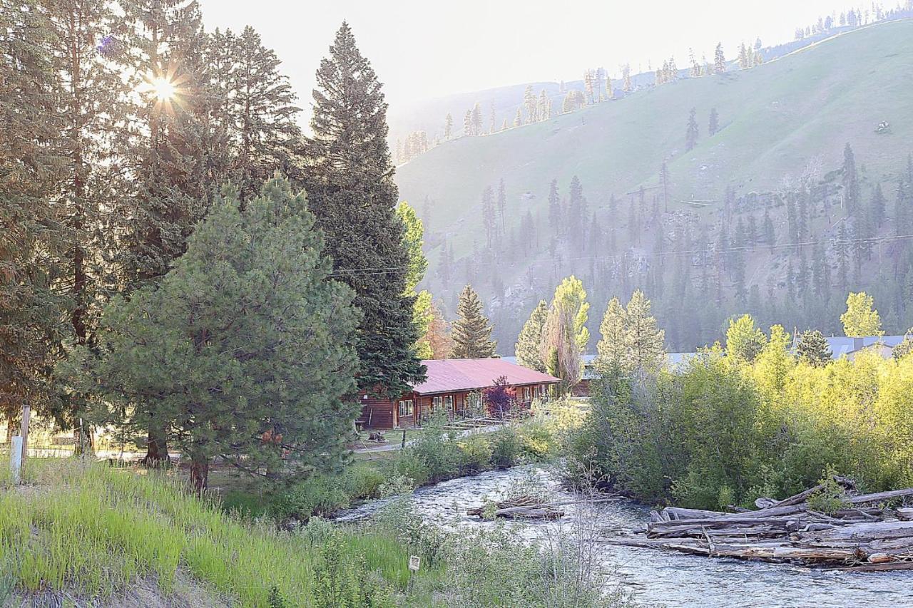 Southfork Lodge - Riverside Inn Lowman Luaran gambar